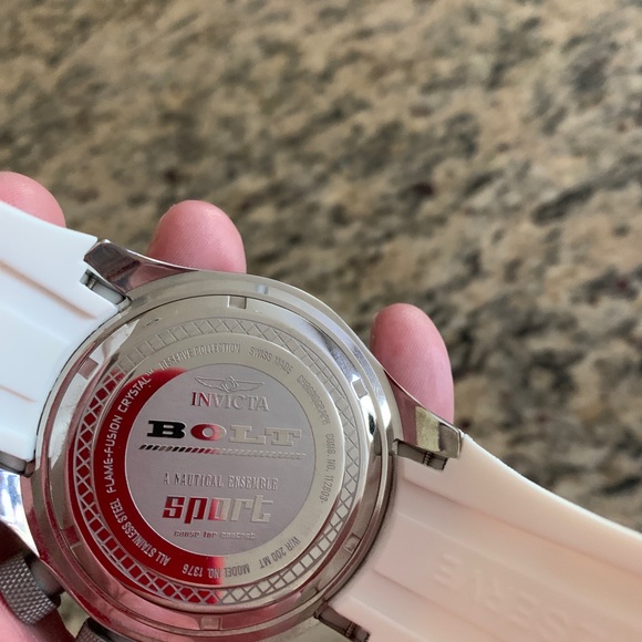 Invicta Bolt 1376 - Picture 2 of 4